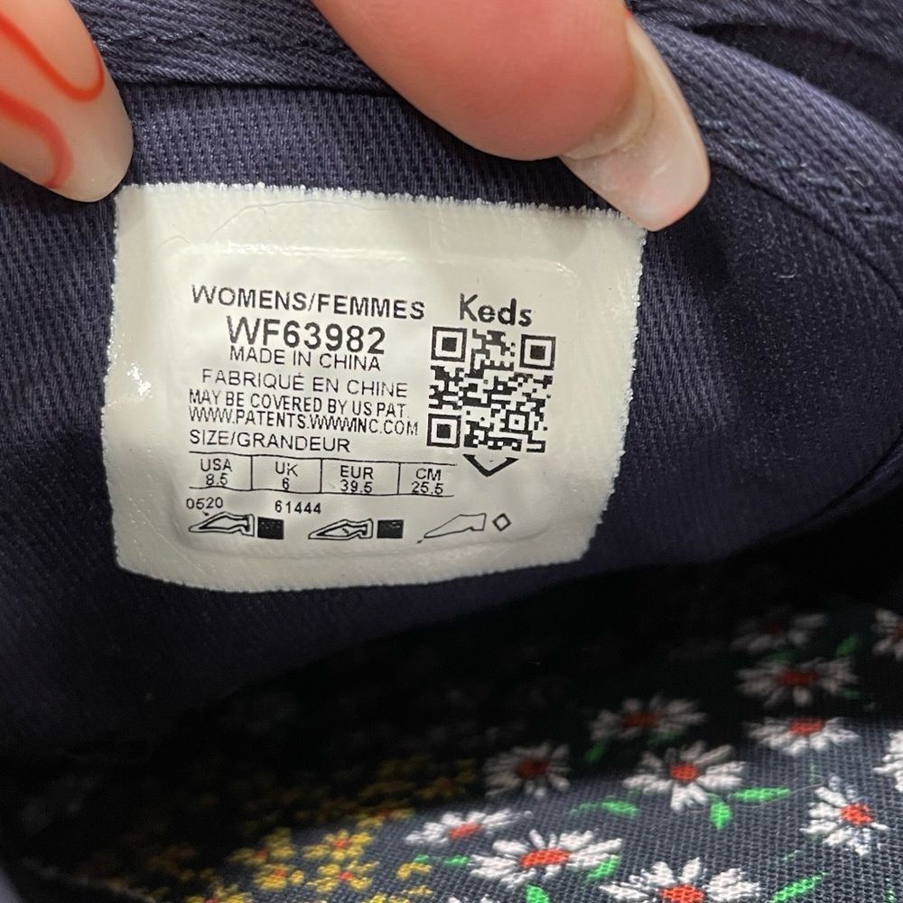 NWOT Keds Navy Blue Sneakers - Picture 6 of 6